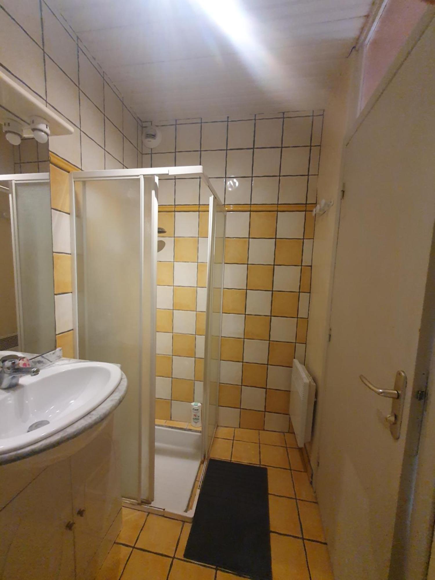 Appartement Meuble Centre Ville Nyons Eksteriør bilde